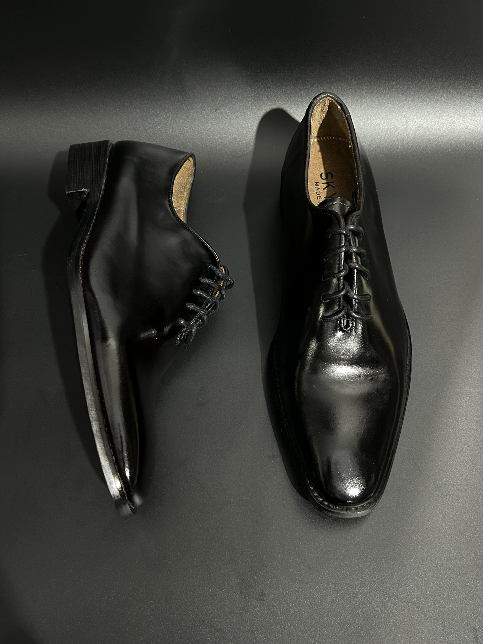 Tây Wholecut Oxford 