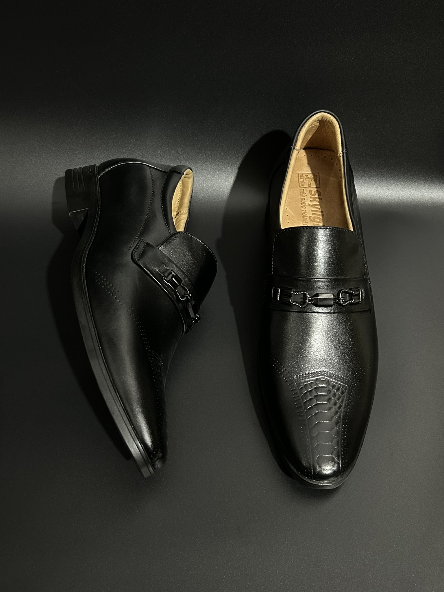 LFT - Loafer Đen Cao Vân 86